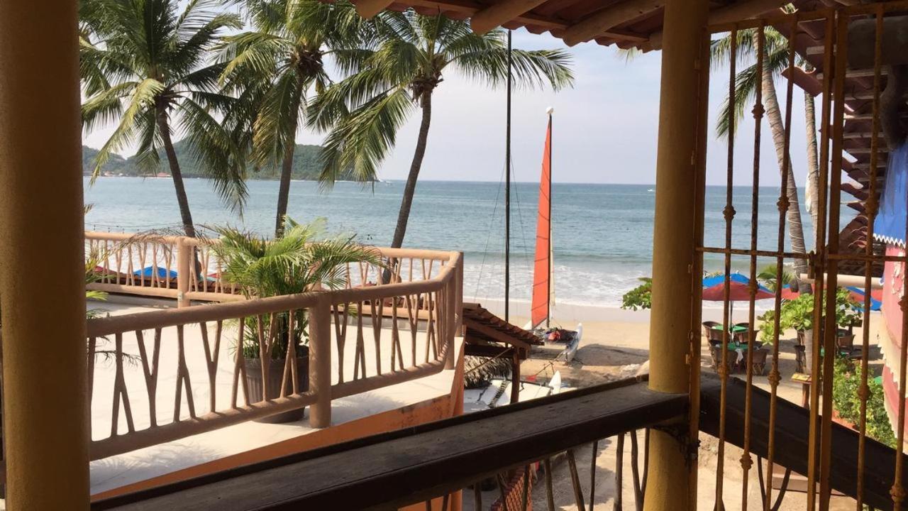 Hotel Pie de Playa la Ropa Zihuatanejo Exterior foto
